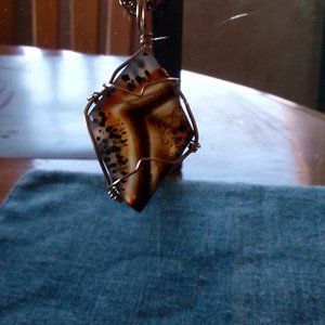 MT Agate Pendant Necklace